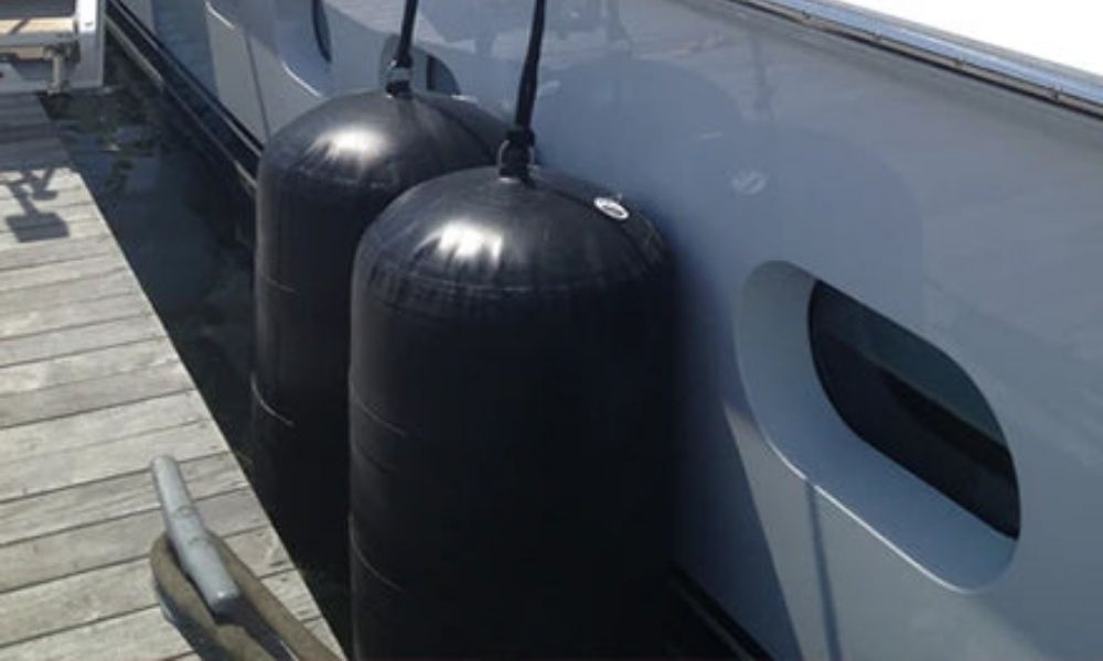The Best Type of Boat Fender: Inflatable vs. Non-Inflatable