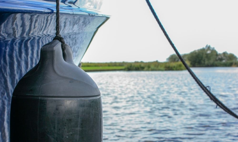 What Size Fender Do You Need for Your Boat?